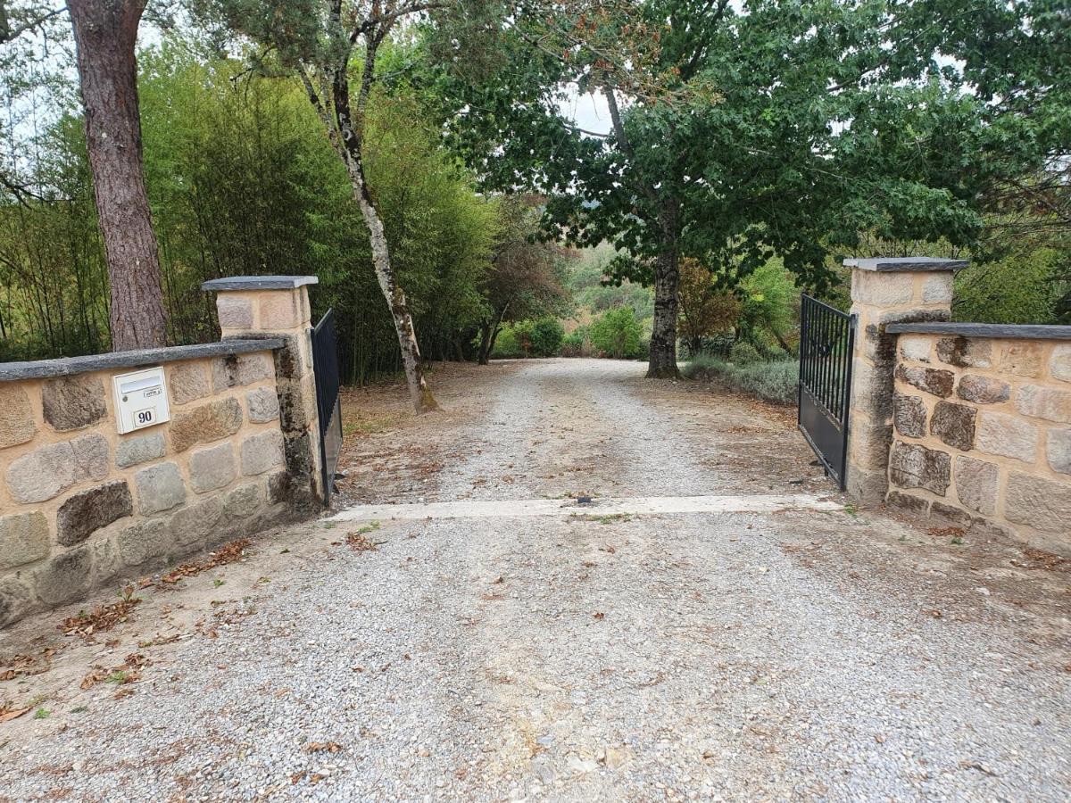 Villa Les Grives Aux Loups Brive-la-Gaillarde Exterior foto